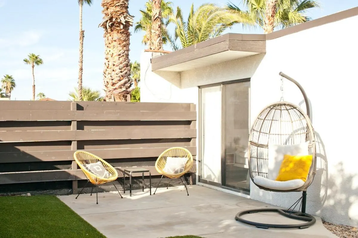 Villa Casa Escuela By Acme House Company Palm Springs